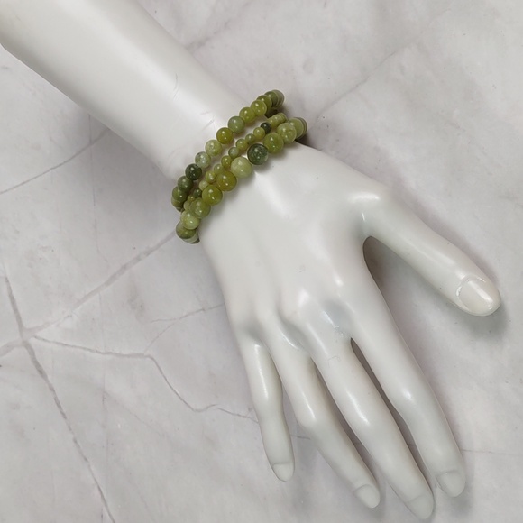 Nephrite Jade Stretch Bracelets 3pc Set - Picture 2 of 4